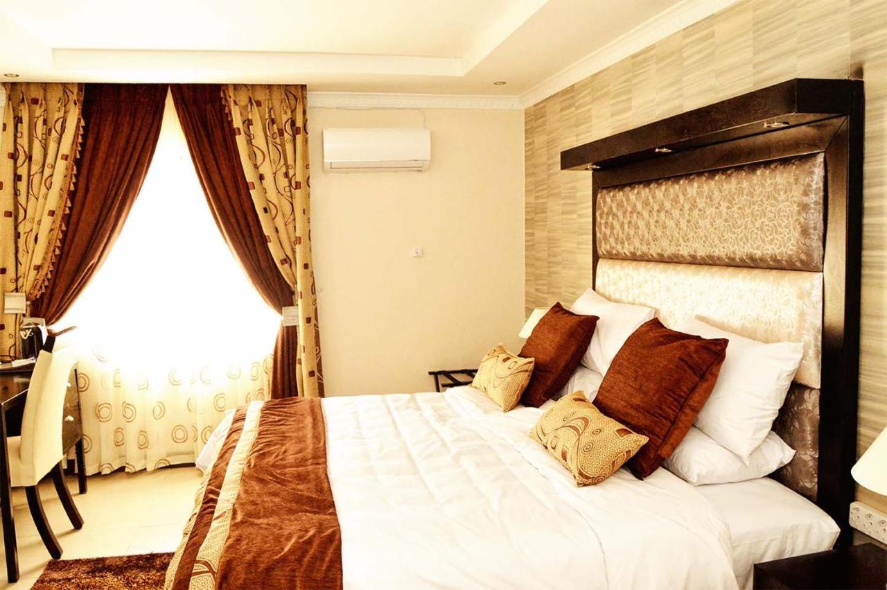 Golden Door Villa Gaborone Extérieur photo